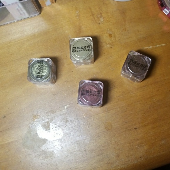 Naked Cosmetics Mica Pigments (One Left!) UR-01 - Picture 3 of 4